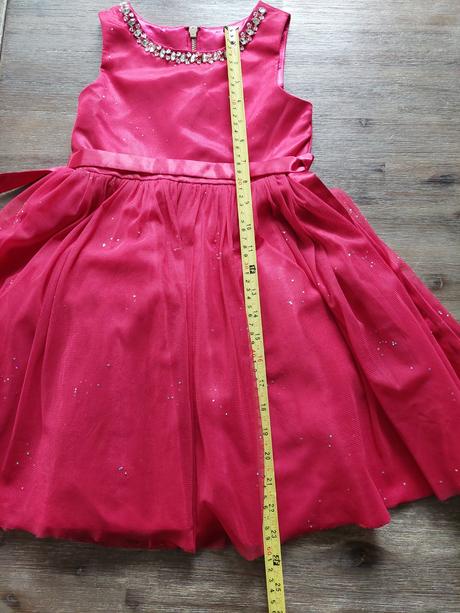 Spoločenské šaty, 110