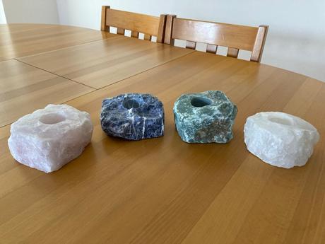 Svietniky z minerálov, 