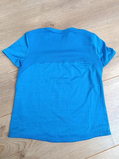 Modre sportove tricko decathlon 134, decathlon,134