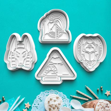 Vykrajovačky cestovanie a prázdniny,