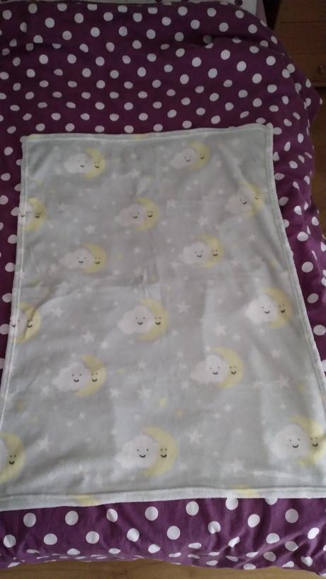 Deka s mesiačikmi č.75x100cm, 