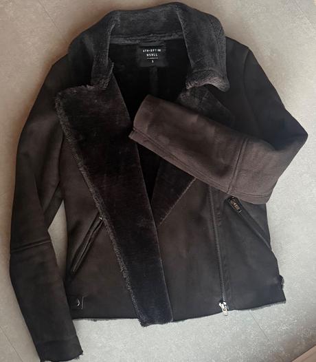 Prechodná  kožušinová biker  bunda, s