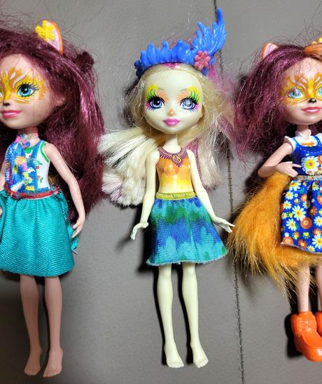 Balík 4 bábik enchantimals (mattel),