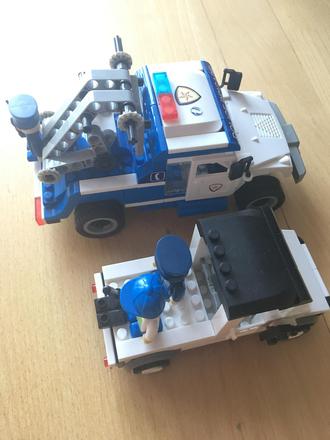 Policajna skladacka typu lego,