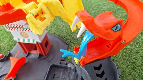 Hot wheels city dráha kobra,