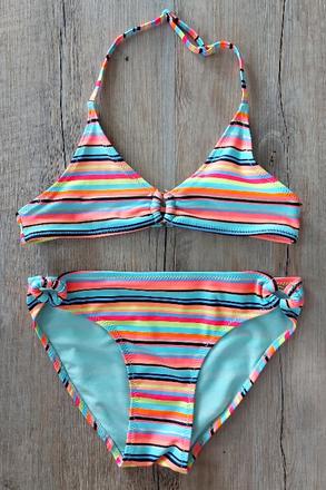 Pásikavé pestrofarebné plavky, 158