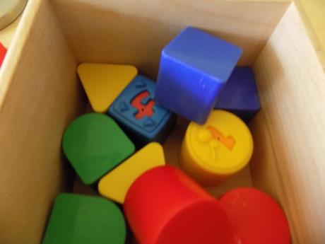 Drevený domček na triedenie, 