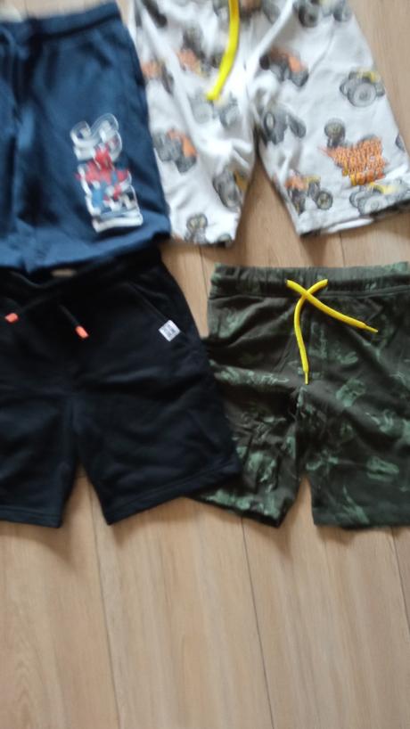 Kraťasy 6-7 rokov, 122–134