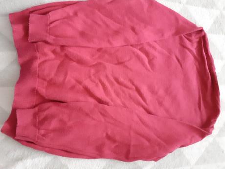 Tmavoruzovy dievcensky pulover s bodkami, 128