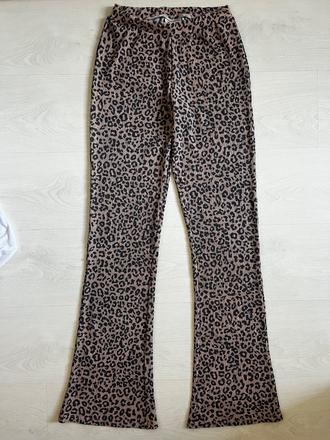 Zvoncové nohavice, 176