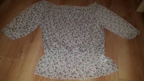 Kvetovaná bluza, clockhouse,l
