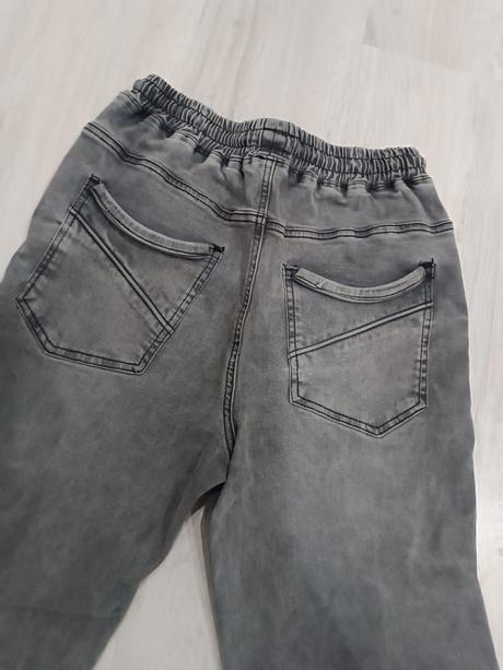 Džínsy, reserved,170