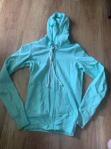 Fievcenska mikina, 158