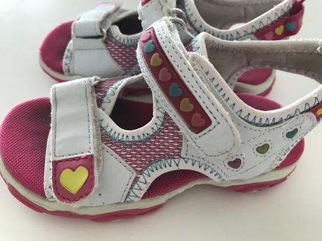 Srdieckove sandalky us8, carter's,24