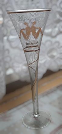 Pohár na šampanské so znamením, 