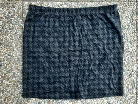 Zľava. sukňa colours velk. l., colours of the world,l