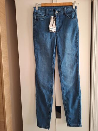 Rifle s vysokým pásom, calzedonia,s