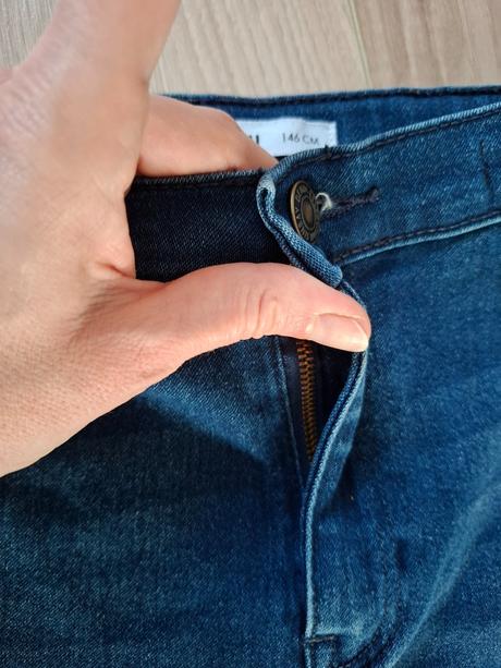 Rifle,  nastaviteľný pás,  veľ. 146, sinsay,146