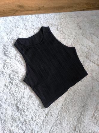 Čierny crop top, s