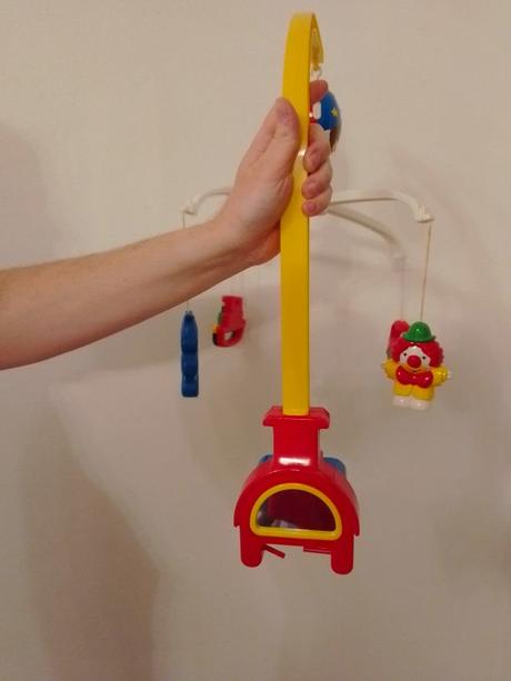 Hrací kolotoč nad postieľku, 