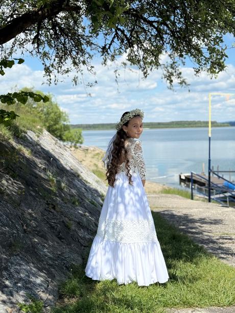 Šaty na prvé sväté prijimanie, 140