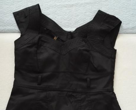 Šaty čierne krátke, 40