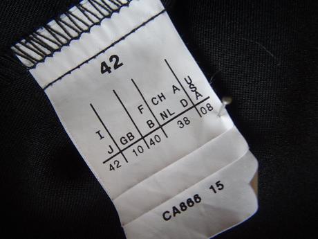 Dámska sukňa s koženým lemovaním, veľ. 38, m