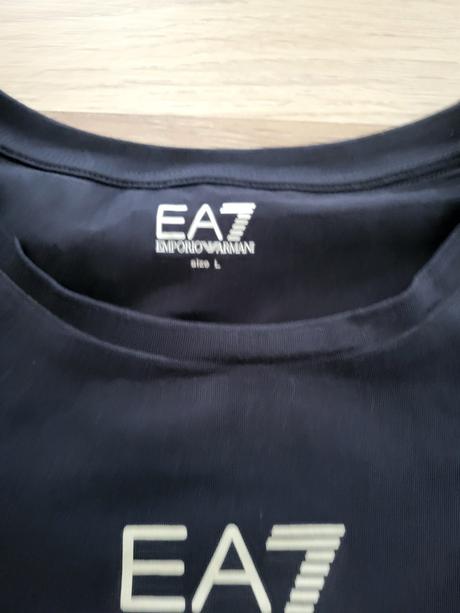 Ea7 top, armani,l