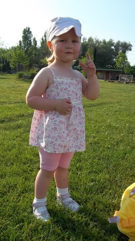 Letné tričko na rameno, debenhams,110