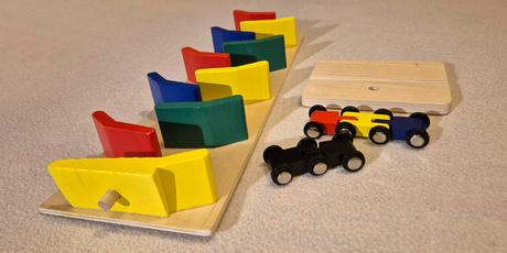 Drevená kaskádova zip zap dráha pre autíčka, 