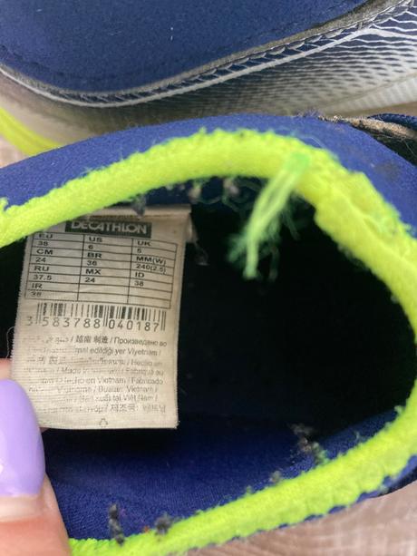 Kopačky(turfy) decathlon kipsta malé štuple, 38