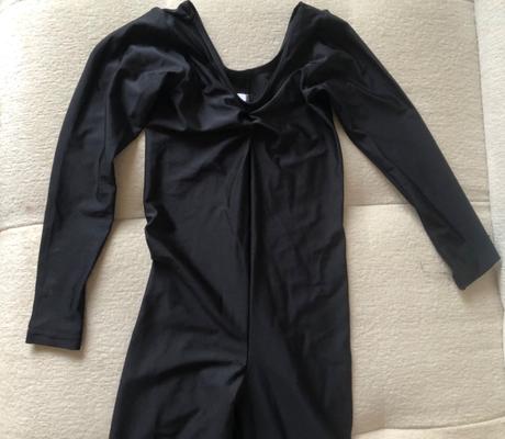 Čierny overal na karnevalový kostým, 