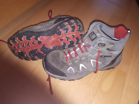 Turisticke topanky, karimor,38