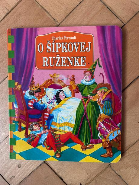 2 ks rozprávkových tvrdých knižiek,