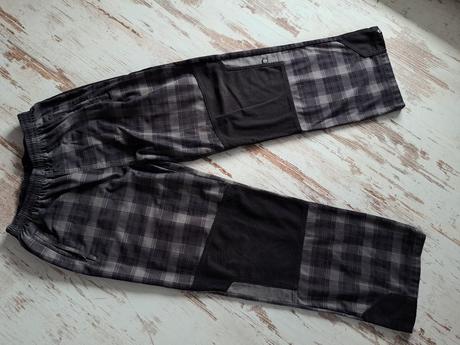 Športové nohavice šedé, 146