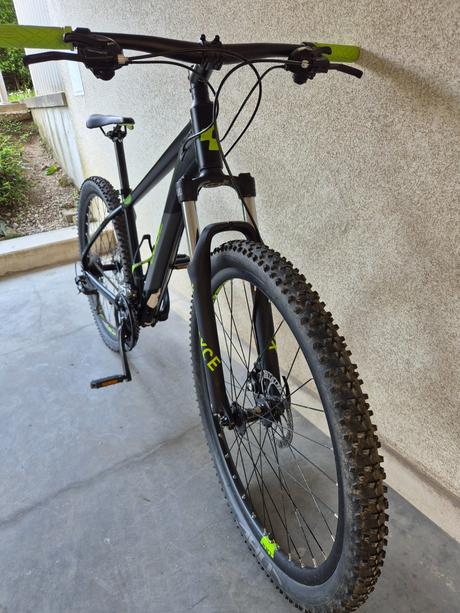 Bicykel cube aim vel. s (ram 16''), kolesa 27,5, 28