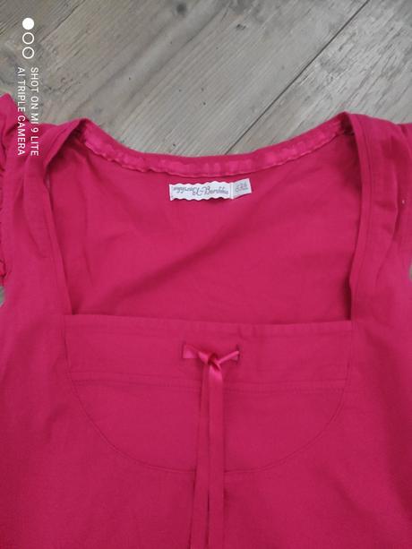 Ruzove tricko korzetoveho vzhladu, bershka,s
