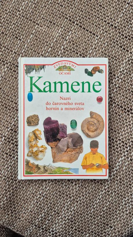 Kniha zvedavými očami - kamene, 