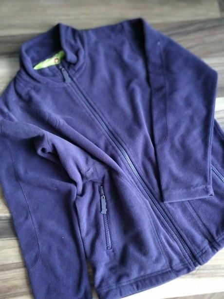 Mikina, authority,140