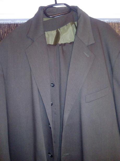 Oblek trojkombinácia, 56