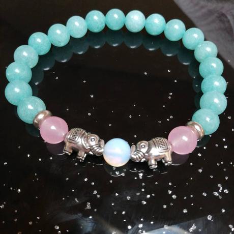 Handmade náramky, kľúčenky, talizman do auta, 