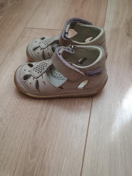 Chlapčenské sandále, 23