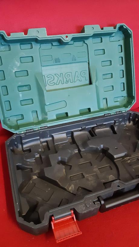 Predám 2 kufríky z parkside., 