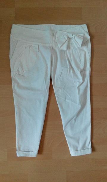 Biele 3/4 nohavice, s