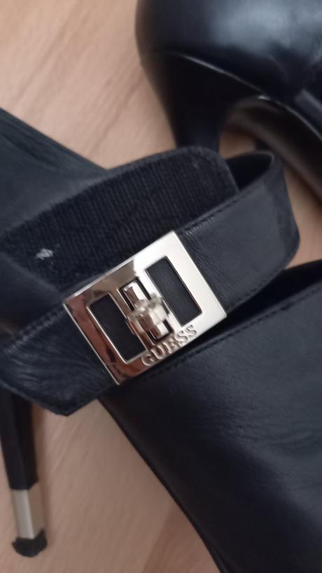 Krasne kožené topánky guess, guess,38