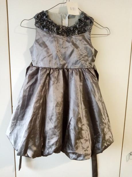 Slávnostné saty, 116