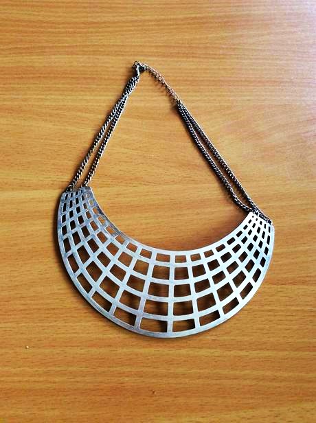 Zaujímavý náhrdelník, 