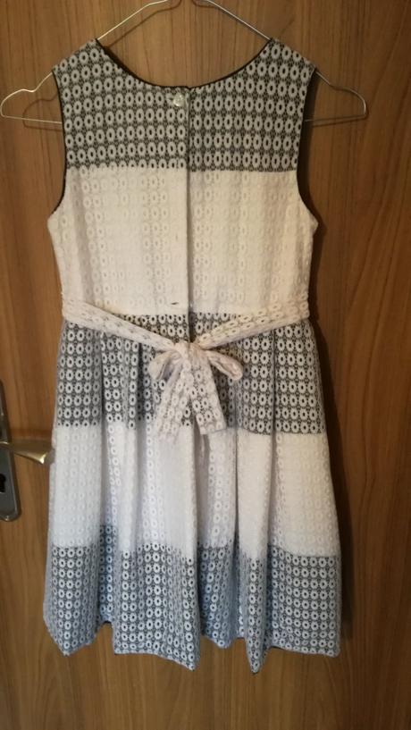 Dievčenské šaty veľ.128, 128