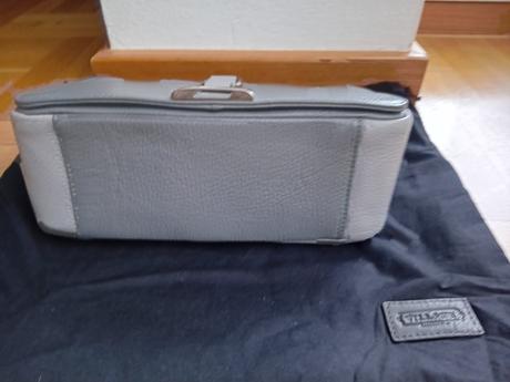 Kožená crossbody kabelka, 