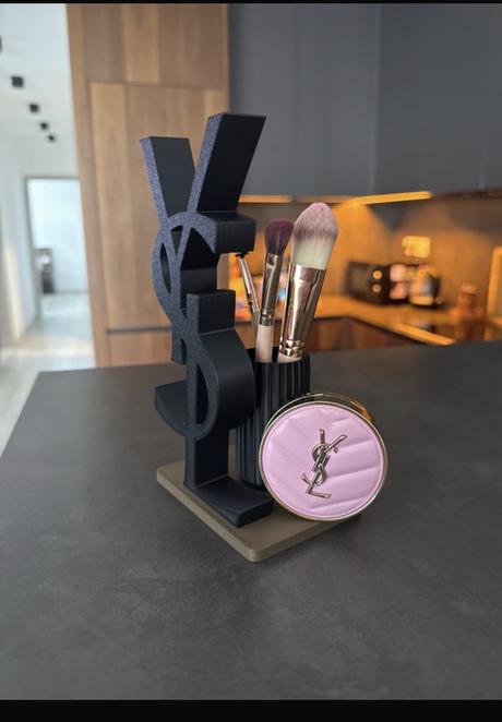 Dekoracia ysl, 
